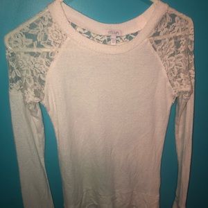Delia’s Lace white top